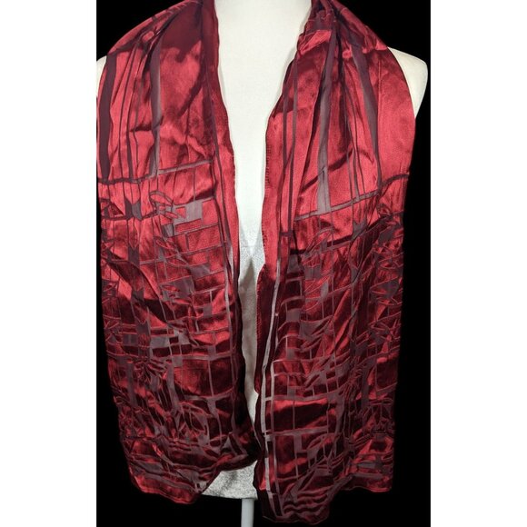 MOMA Officially Licensed Frank Lloyd Wright Red Burnout Scarf - Picture 2 of 12